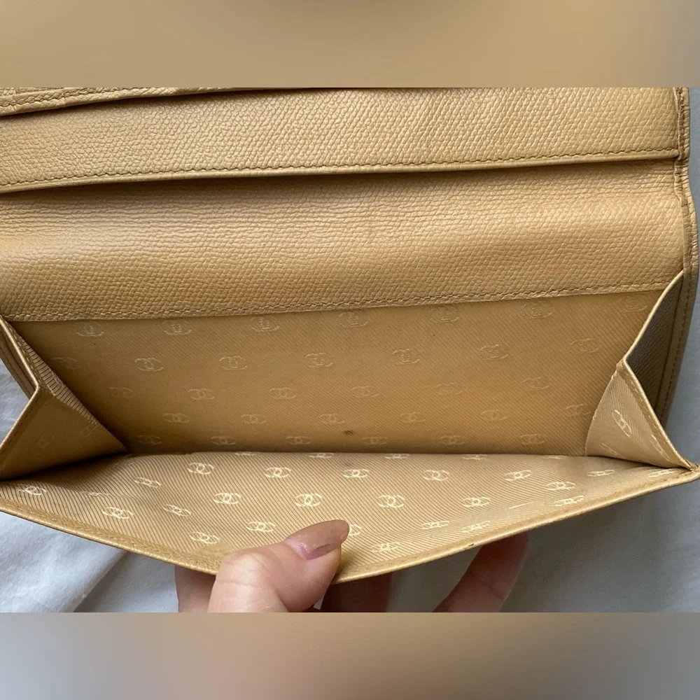 Chanel Caviar Lonng Wallet - Picture 7 of 11